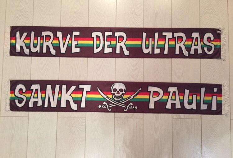 FC St. Pauli - 10 - KURVE DER ULTRAS