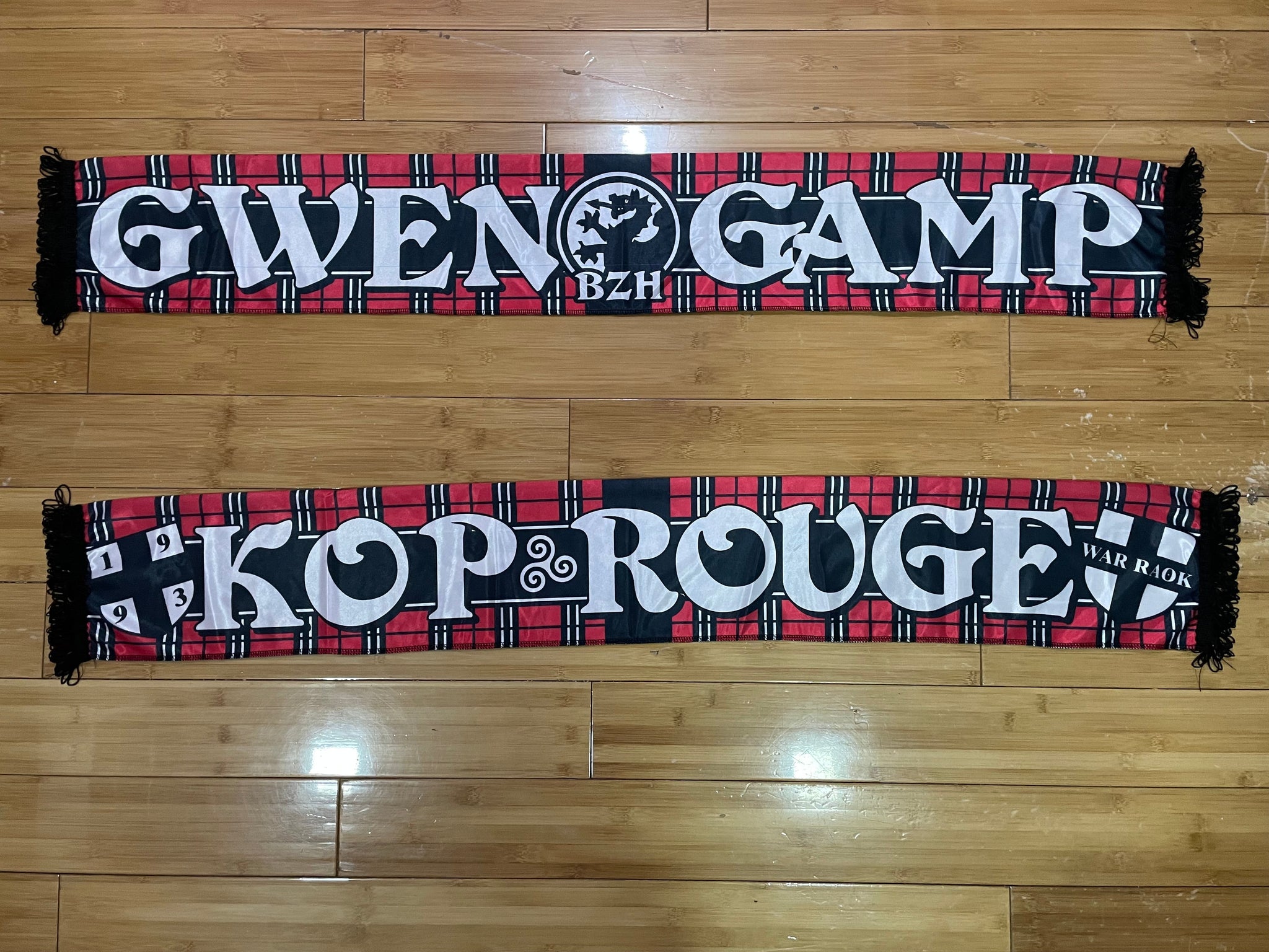En Avant Guingamp - 04 - KOP ROUGE