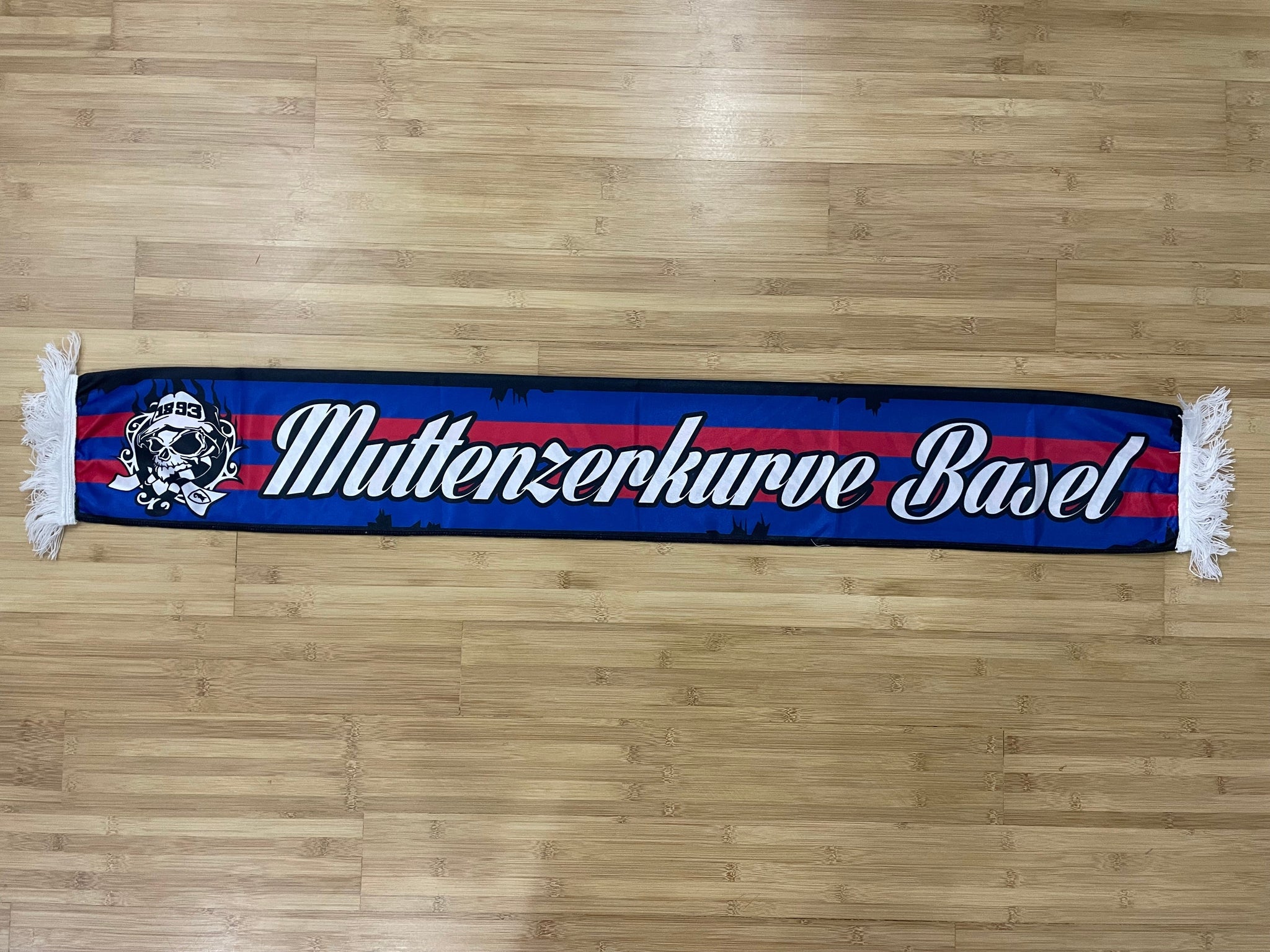 FC Basel 1893 - 08 - MUTTENZERKURVE BASEL