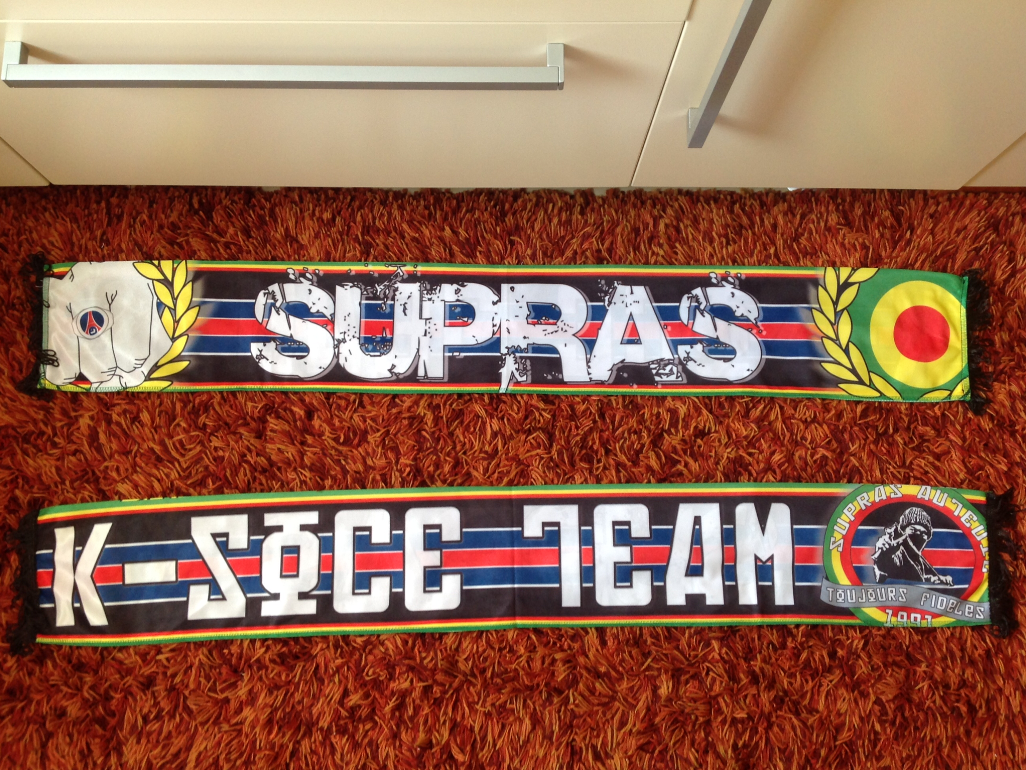 PSG - 010 - K-SOCE TEAM / SUPRAS black fringes