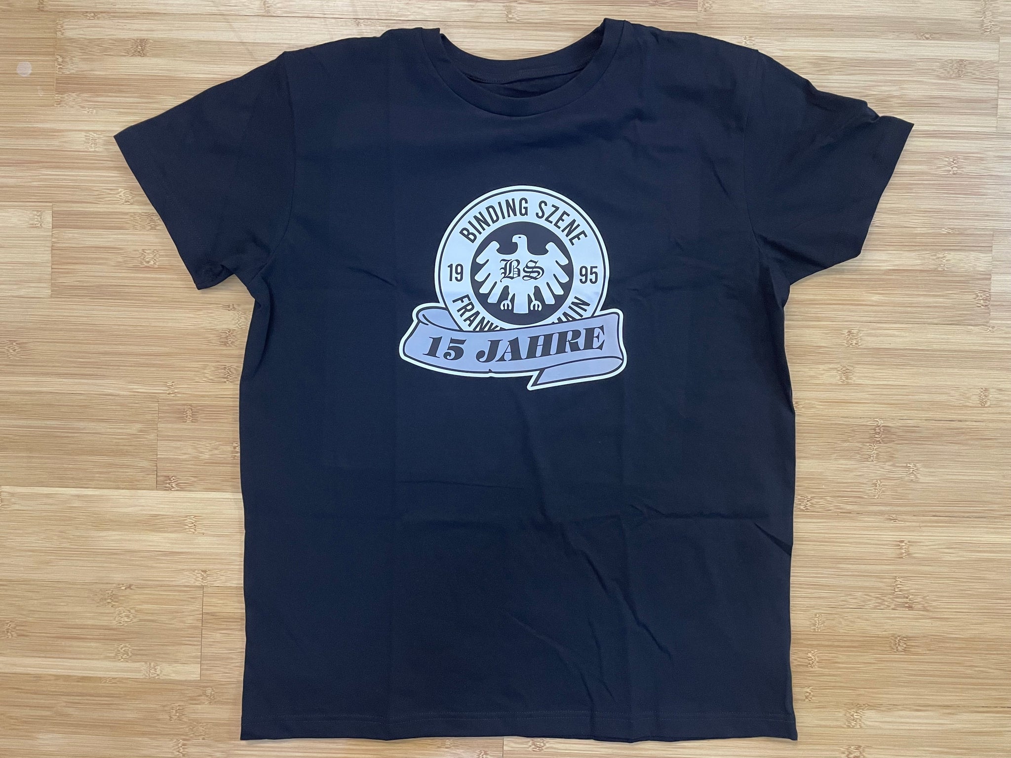 Eintracht Frankfurt - t-shirt - 11 - XXL size - SZENE