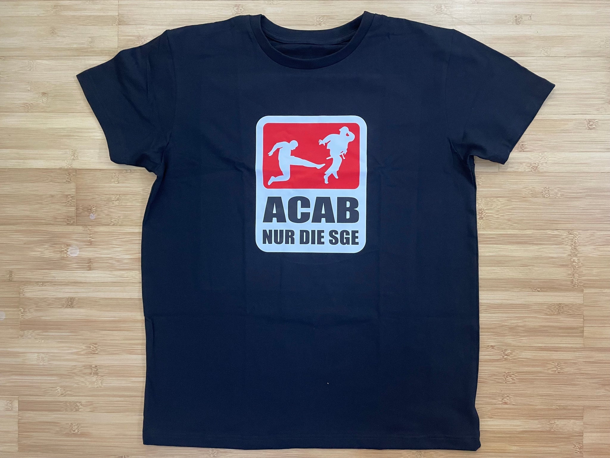 Eintracht Frankfurt - t-shirt - 07 - M size - ACAB