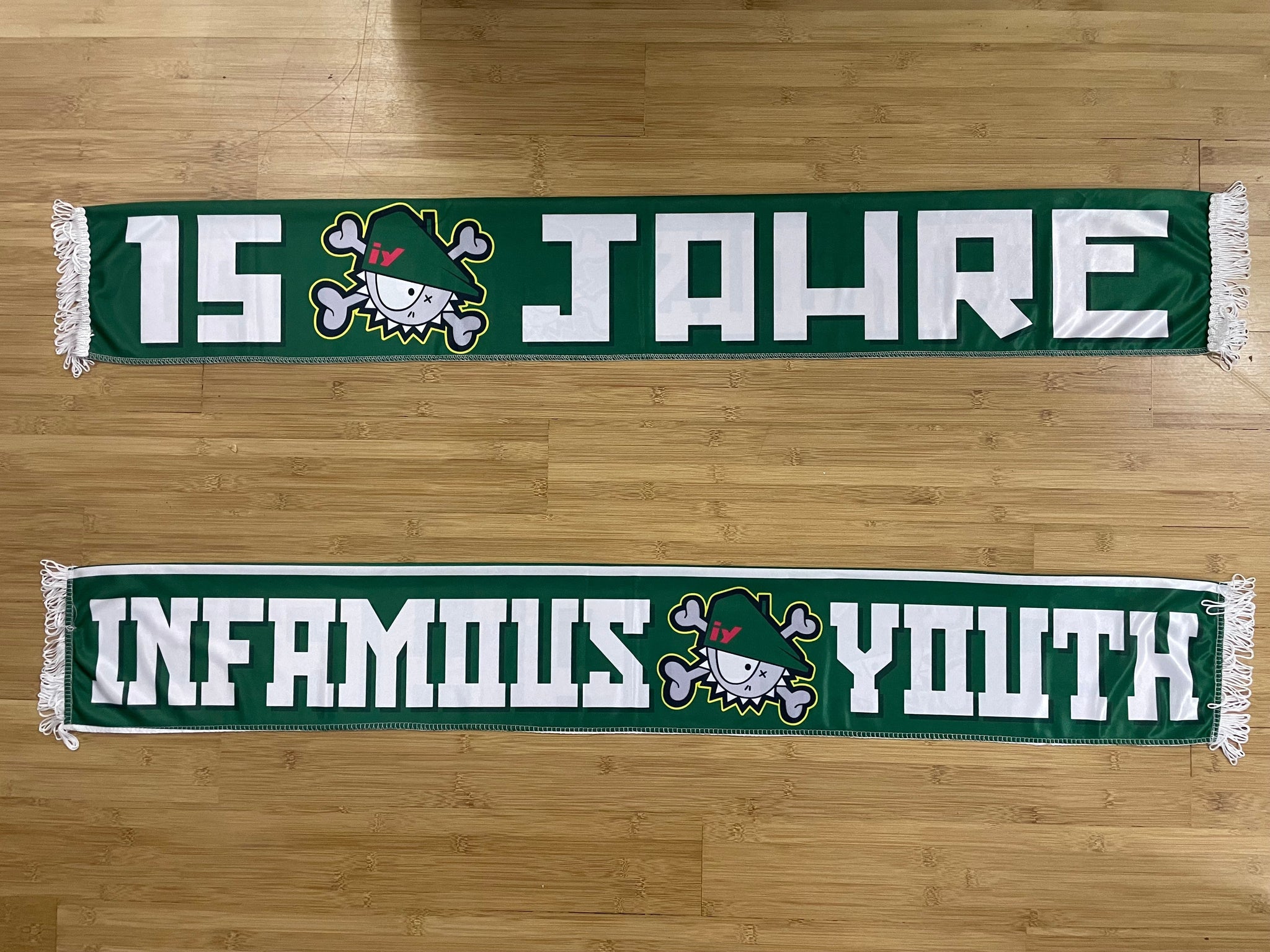SV Werder Bremen - 12 - INFAMOUS YOUTH 15 YAHRE